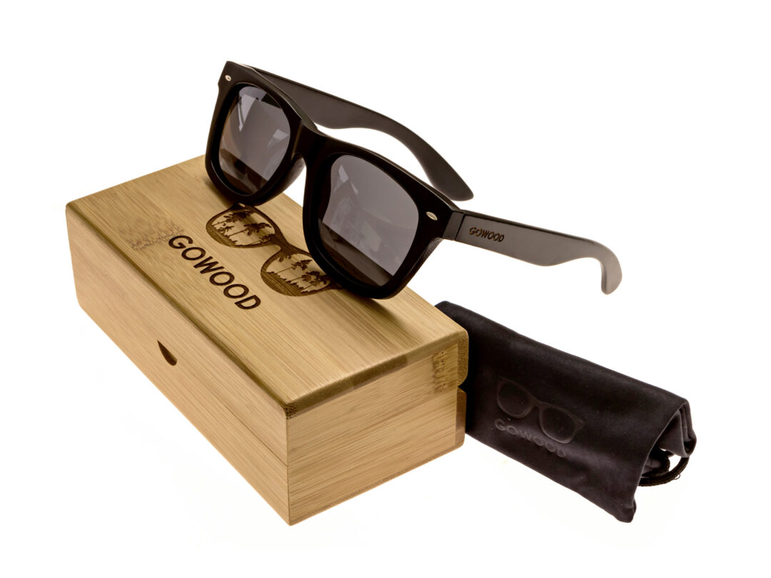 wayfarer style sunglasses black set