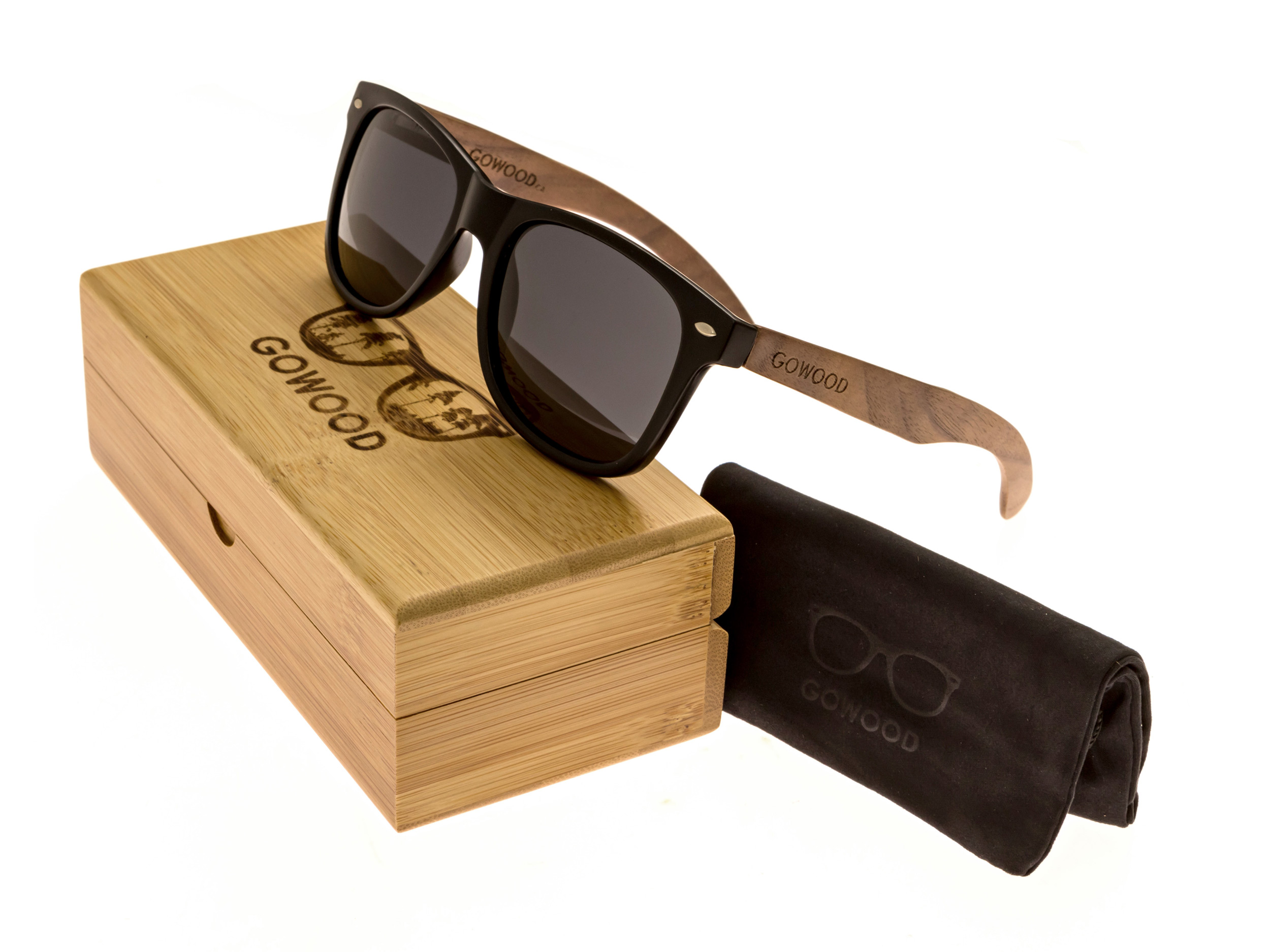 classic wayfarer sunglasses with walnut legs set