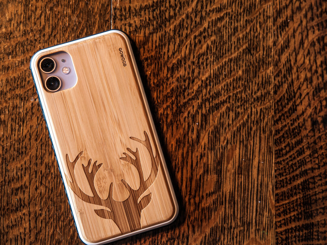 iPhone 11 wood case bamboo deer